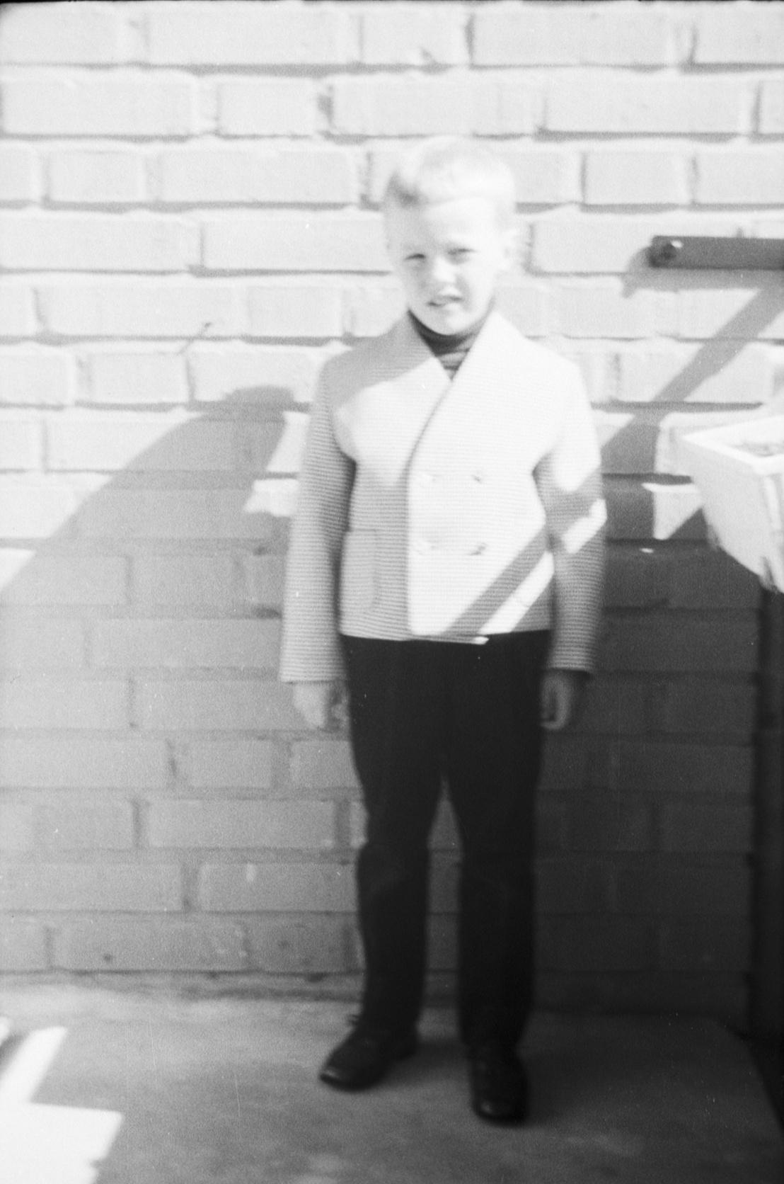 S3_196703-09