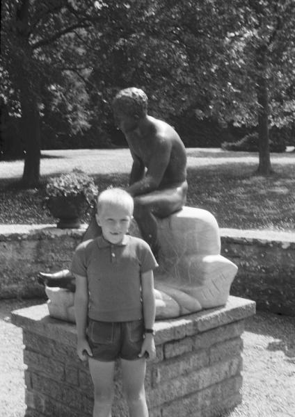 S3_196907-0003