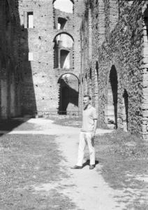 S3_196907-0007
