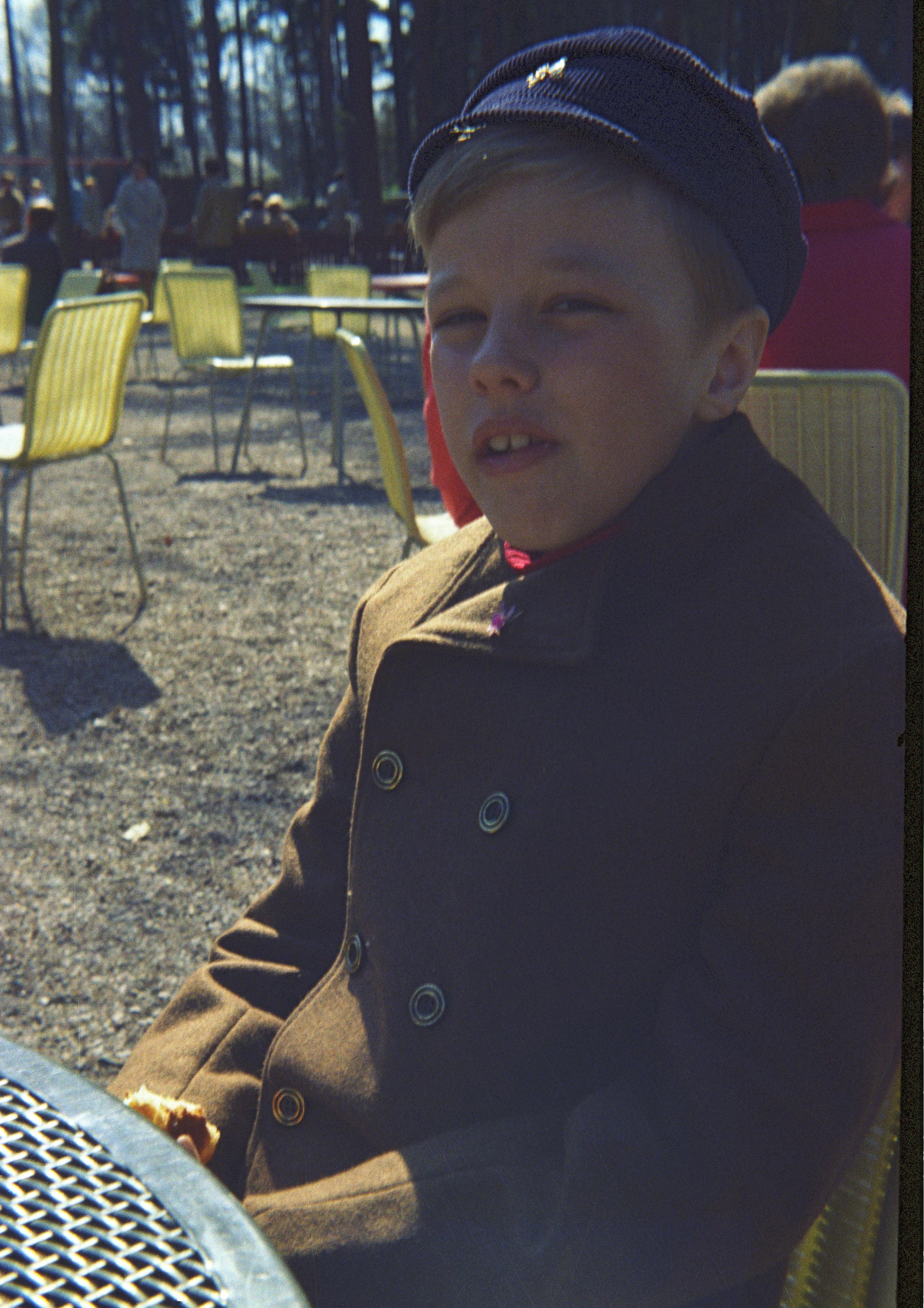 S3_197105-0001