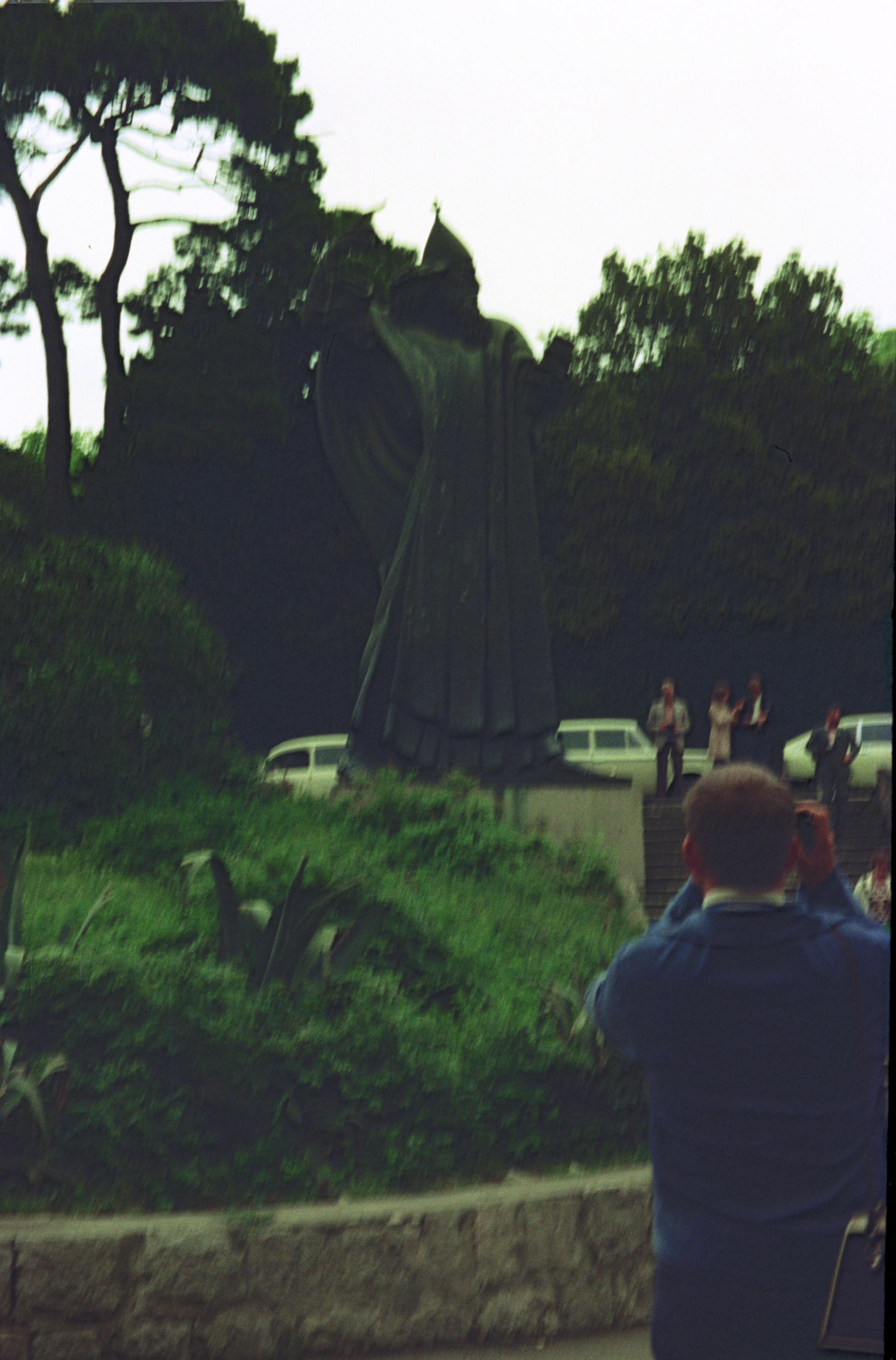 S3_197505-12