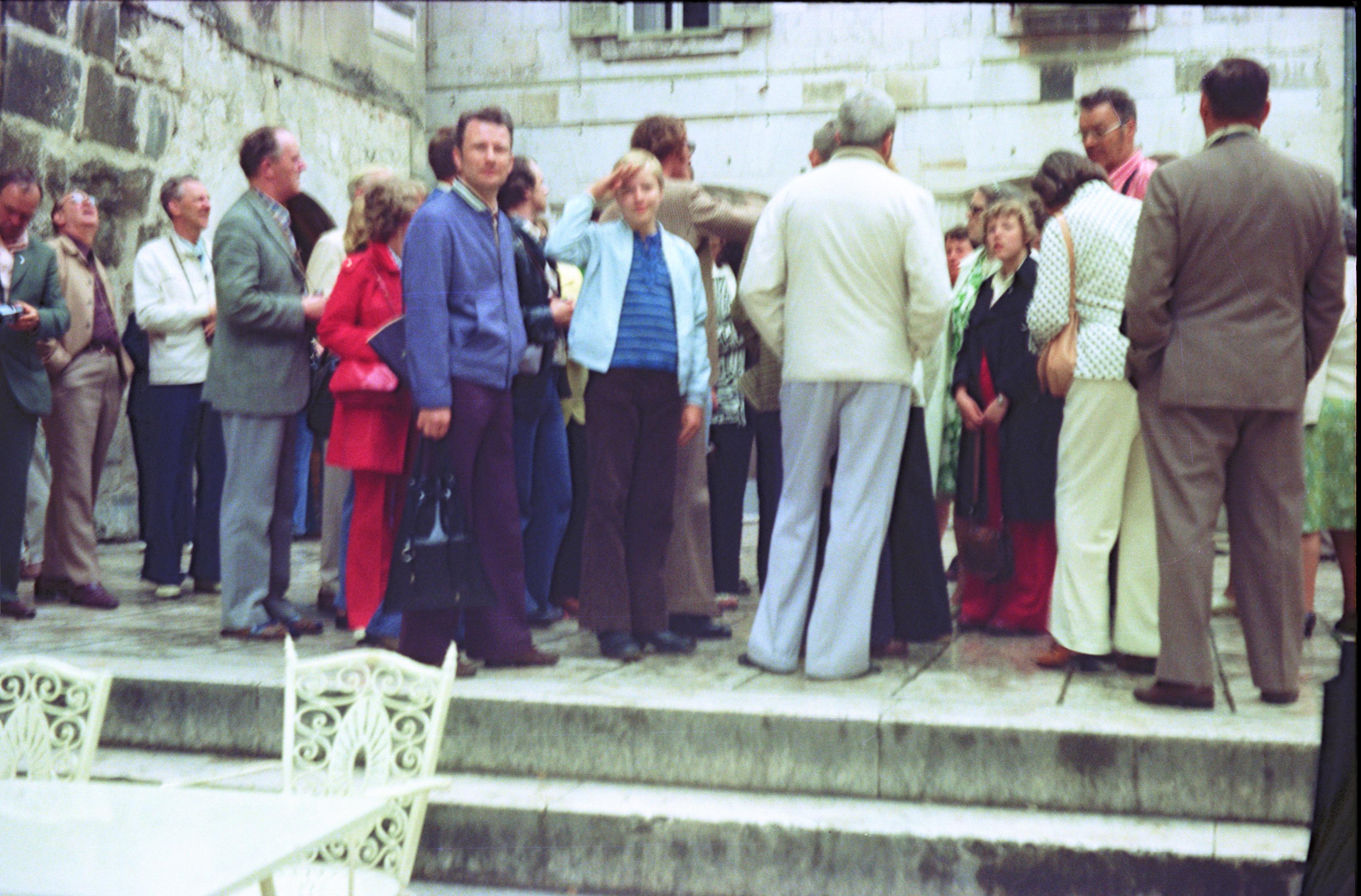 S3_197505-14