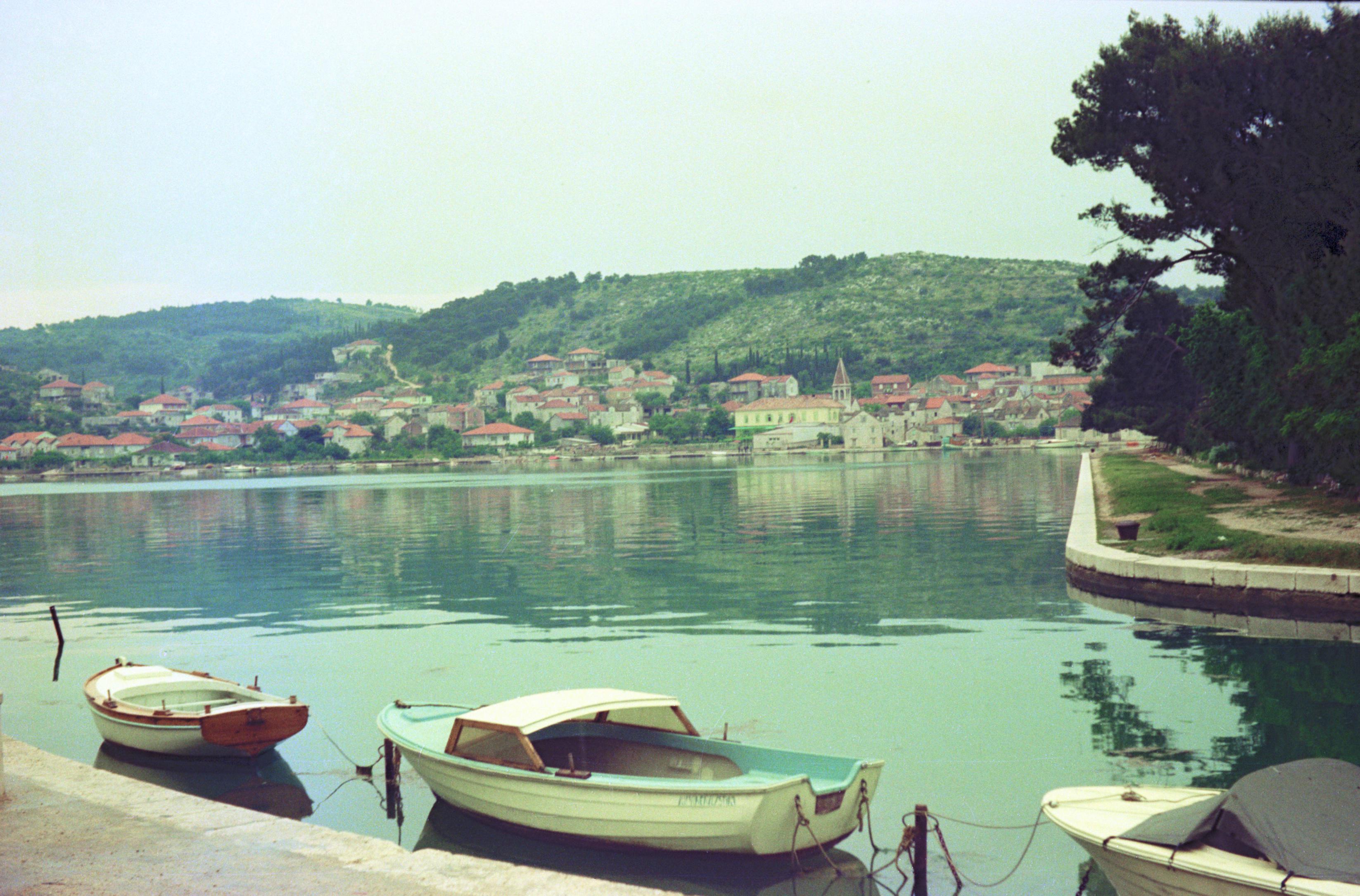 S3_197505-15