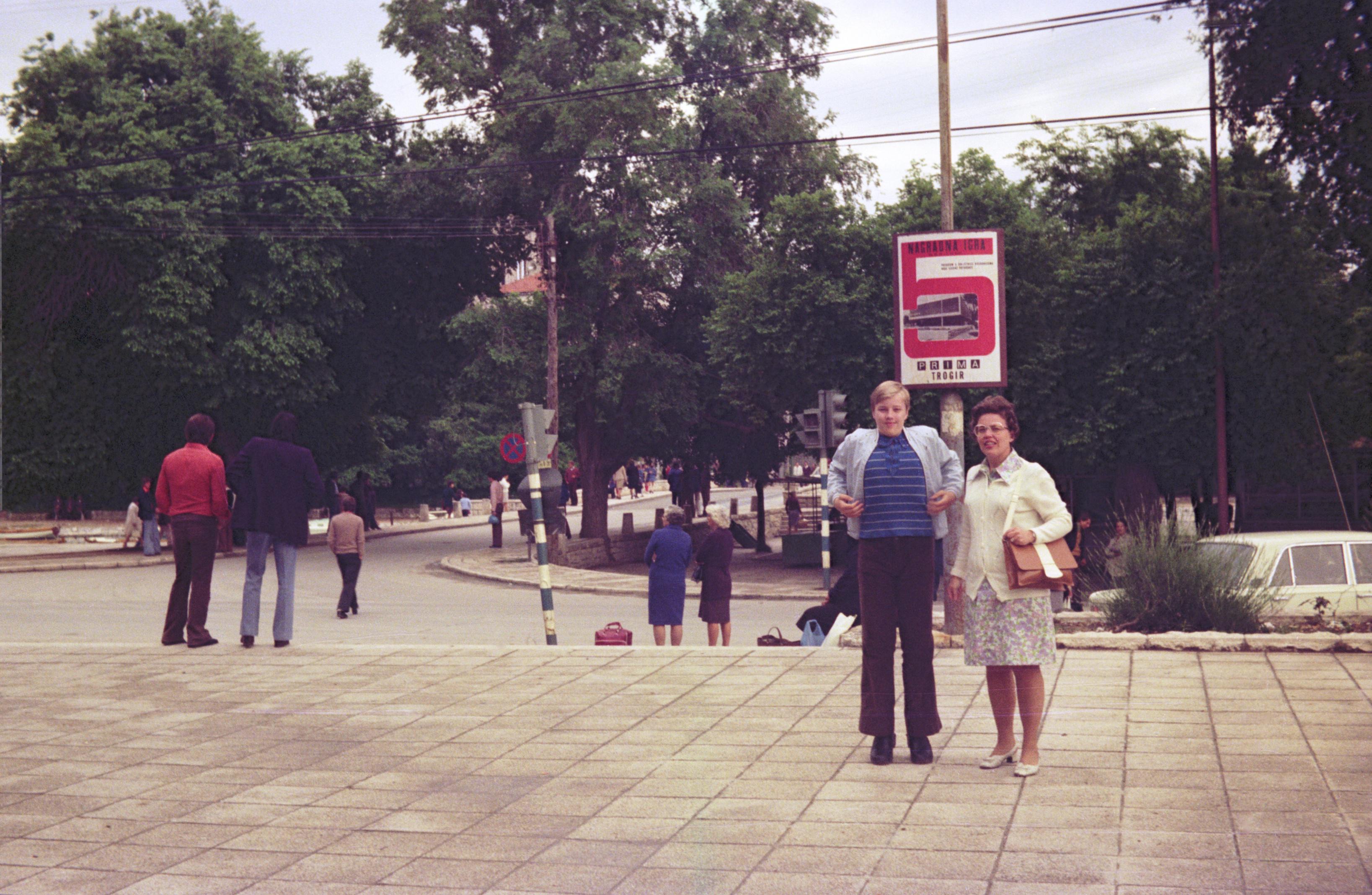 S3_197505-22