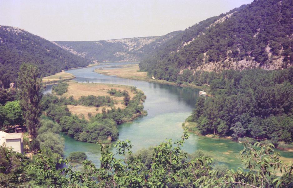 S3_197505-34
