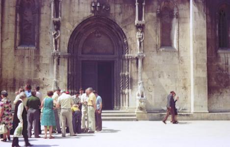S3_197505-31