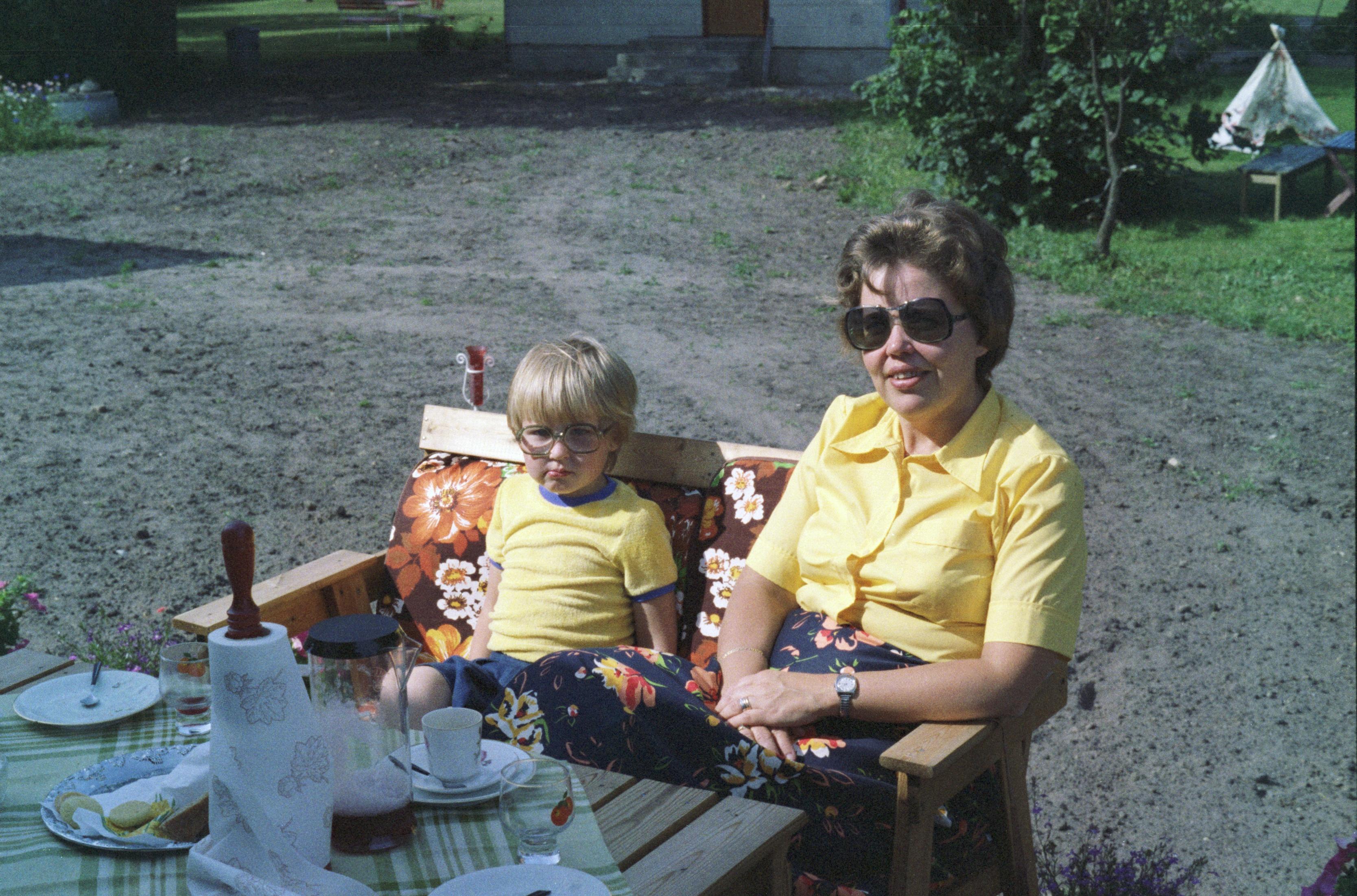 S3_197908-11