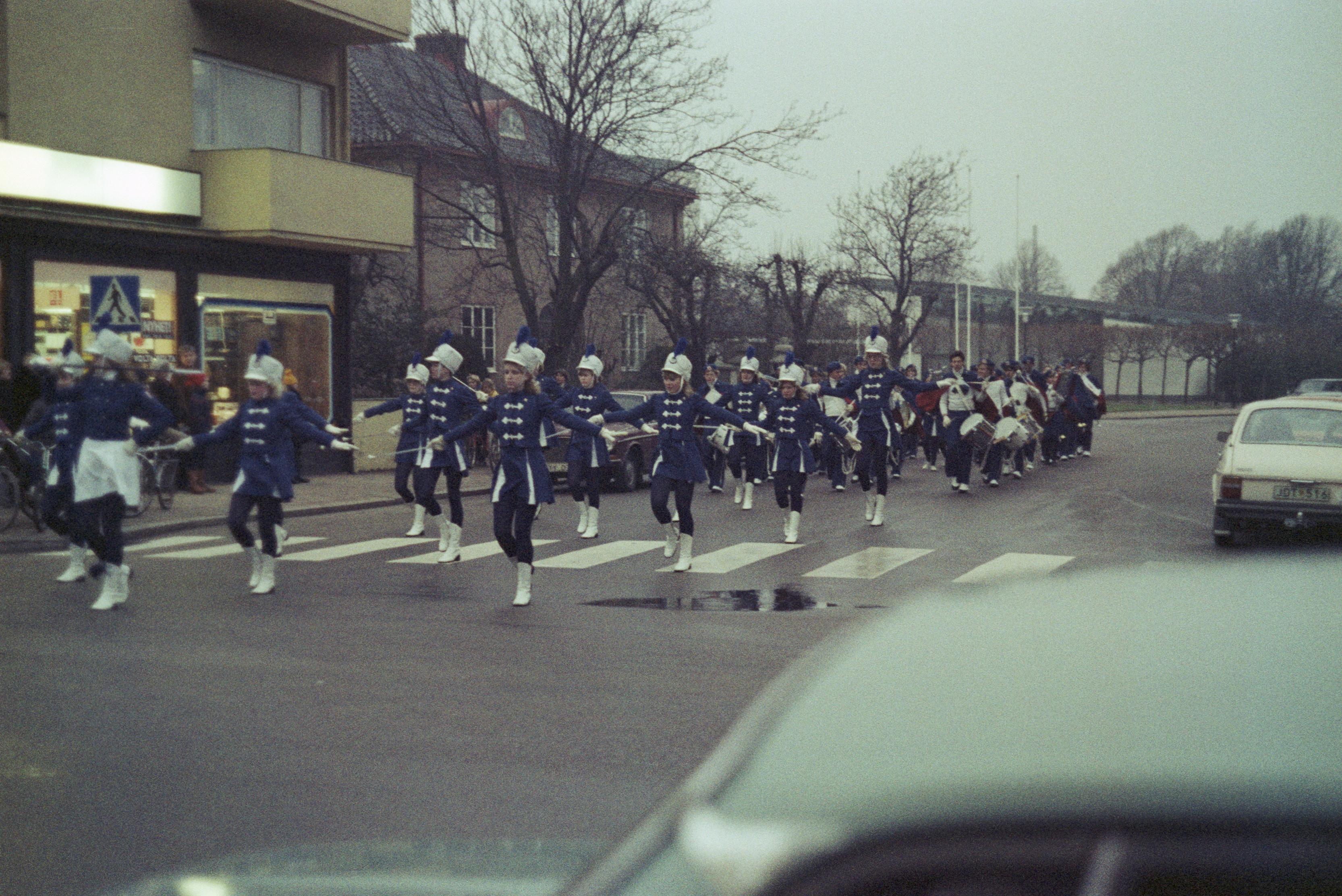 S3_197910-15