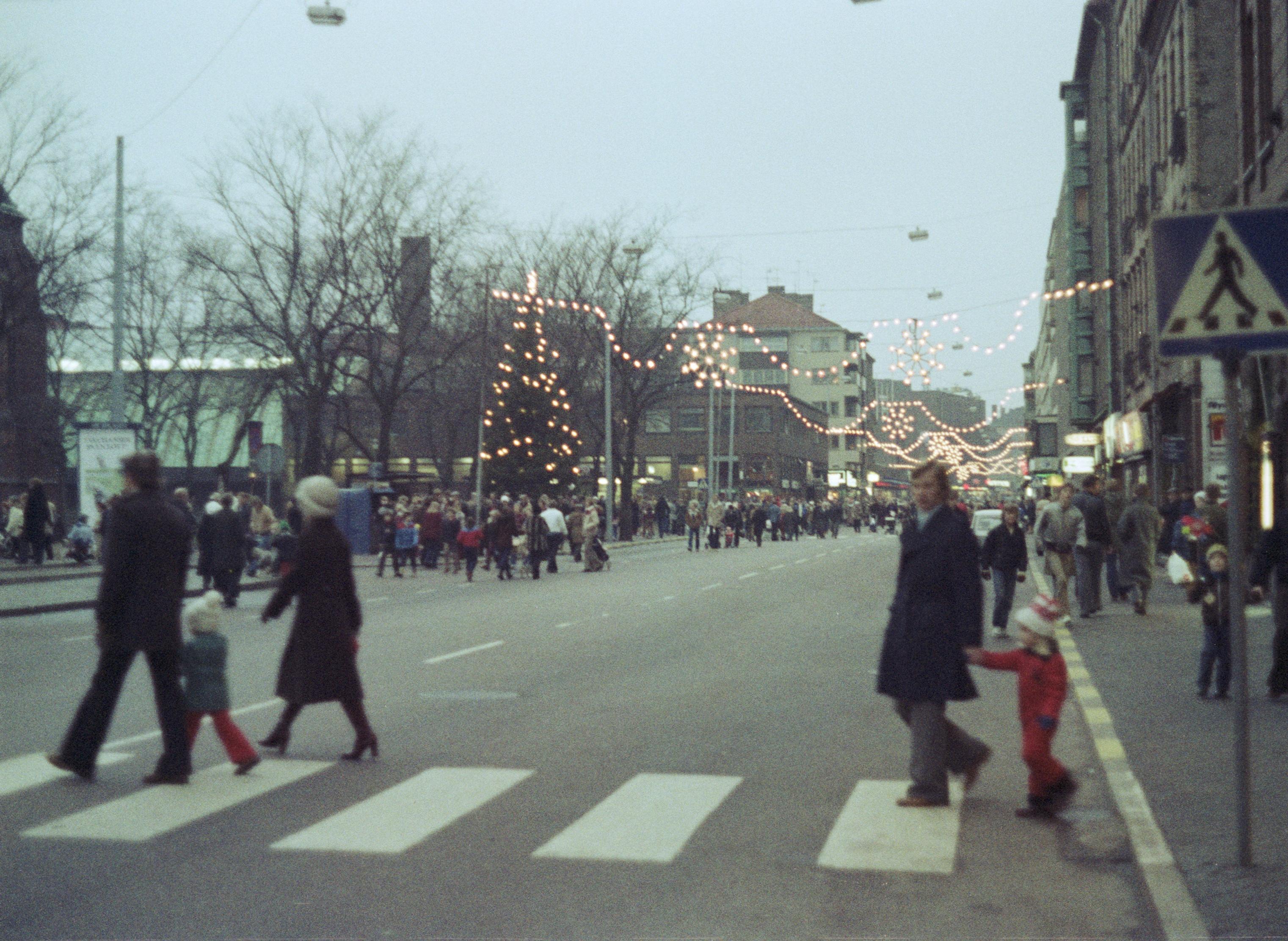 S3_197910-21