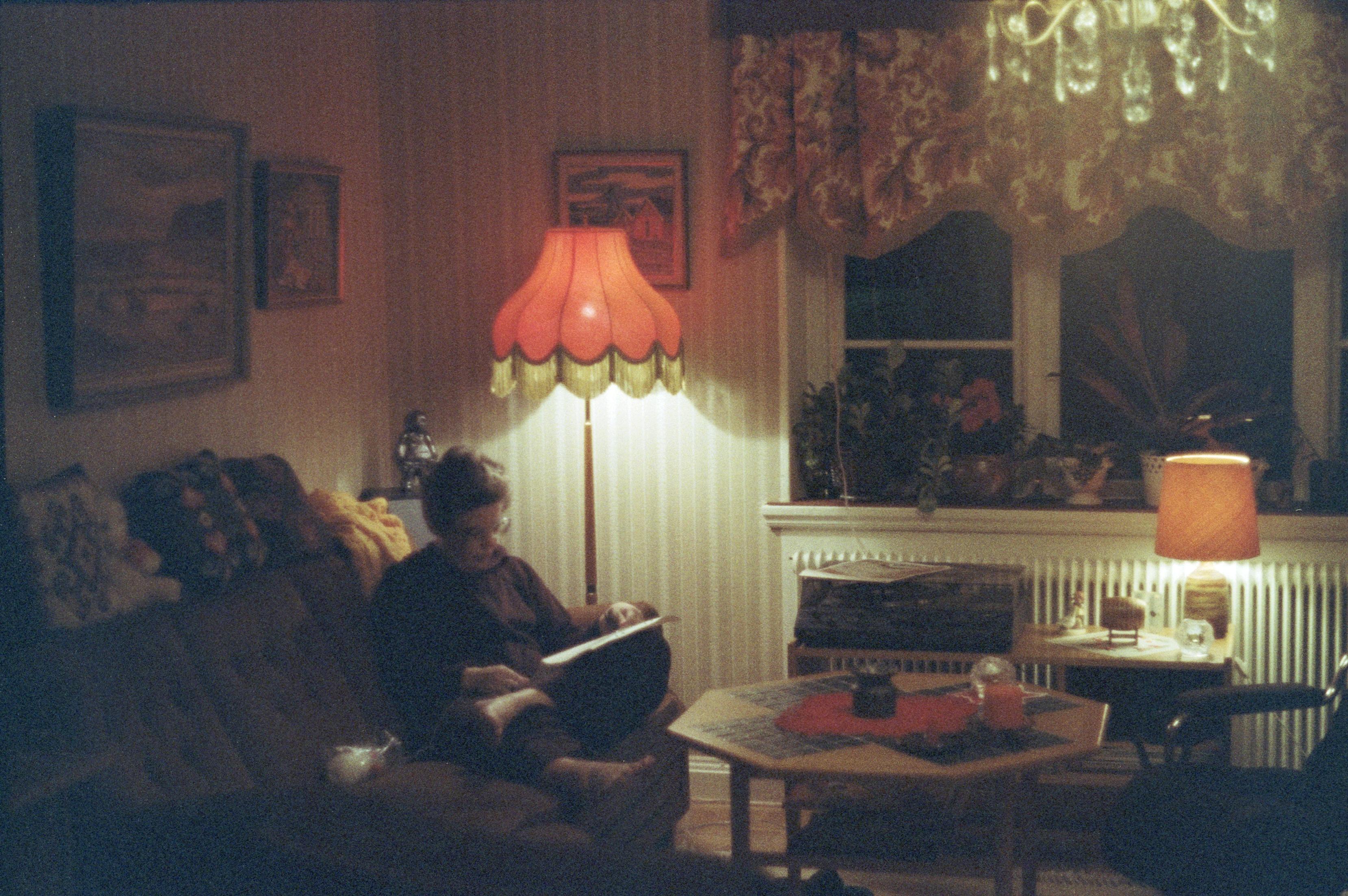 S3_197910-23