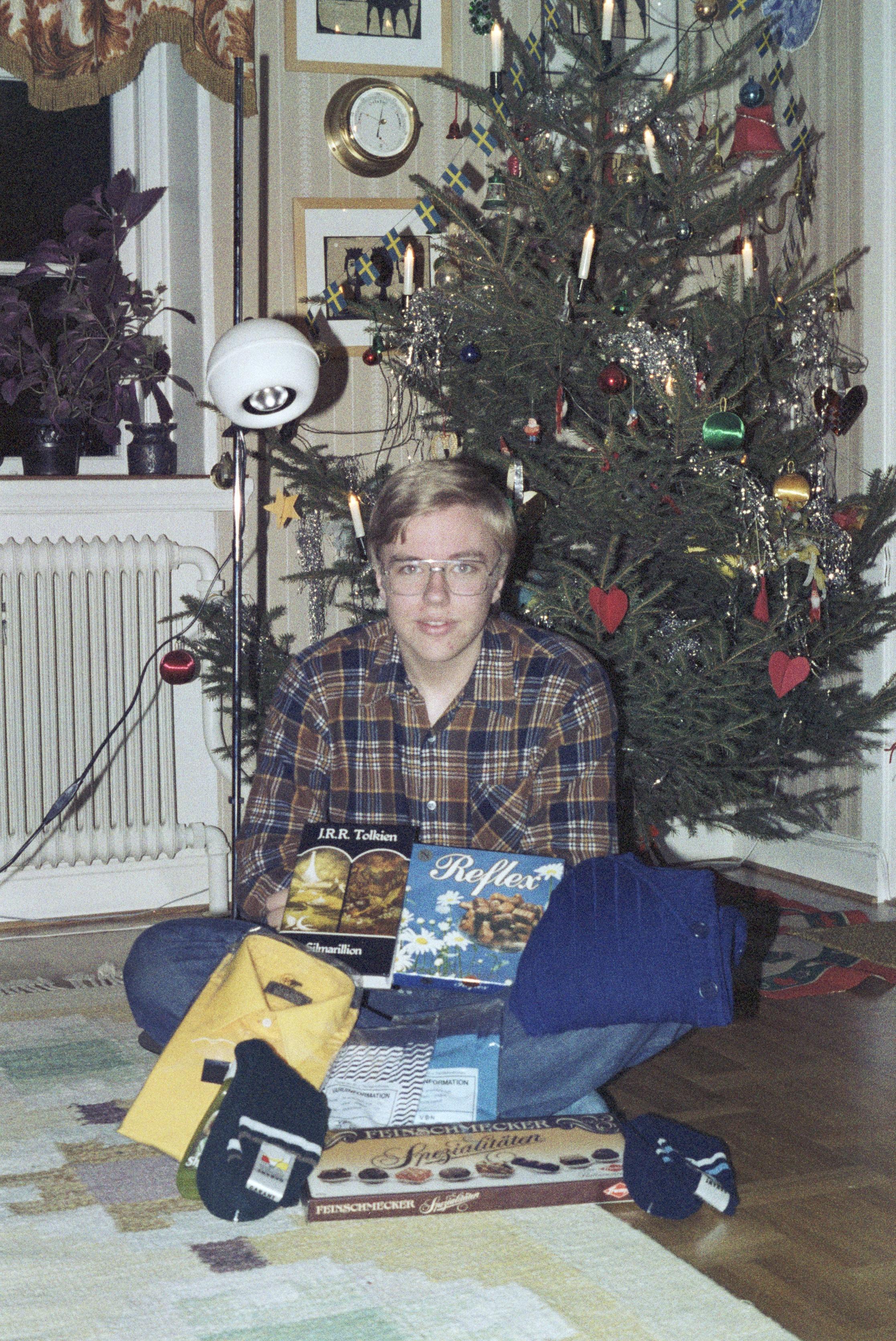 S3_197912-02