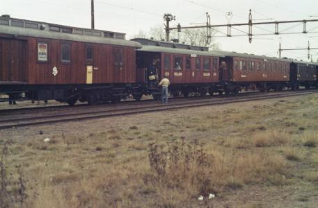 S3_197910-09