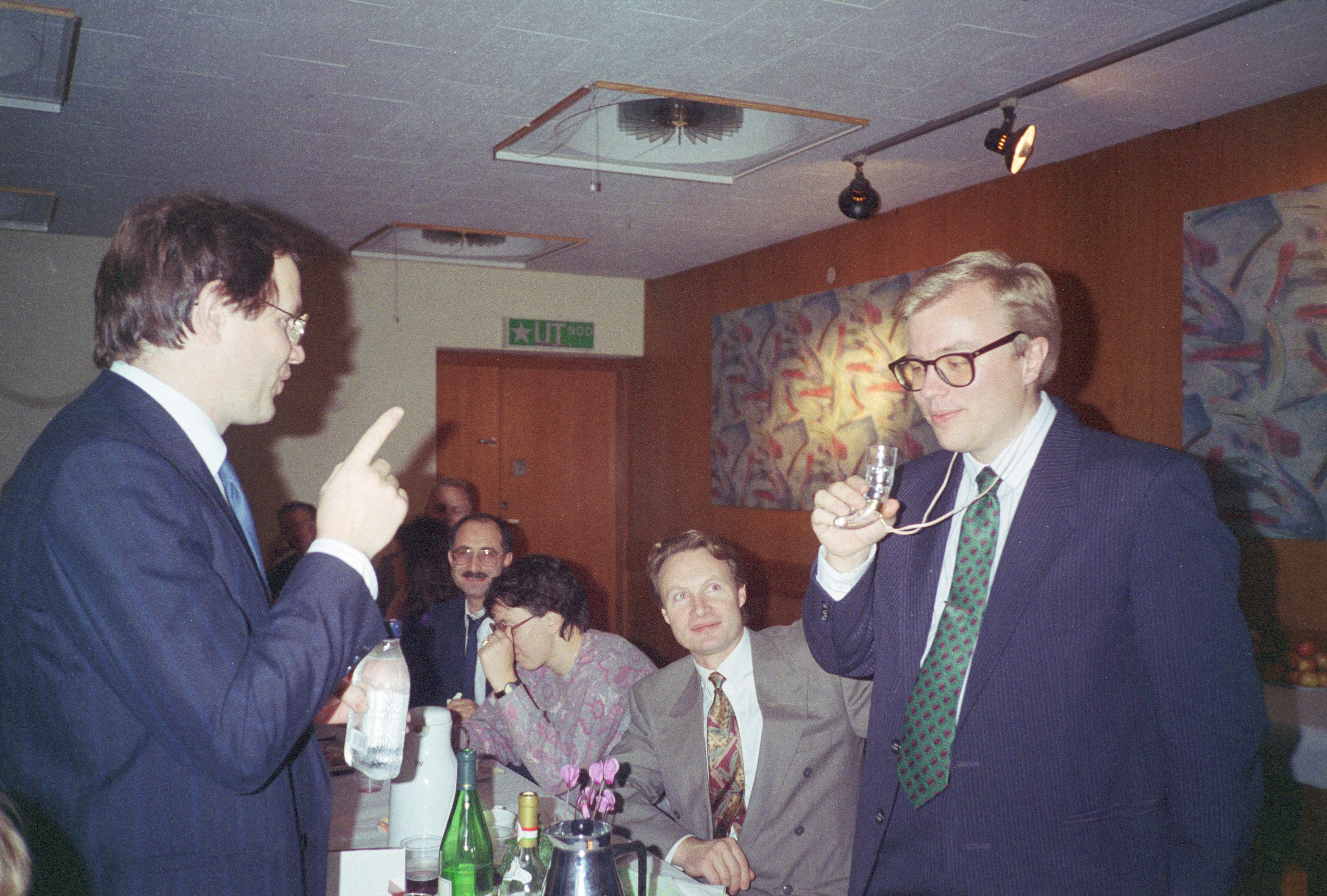S3_199211-12